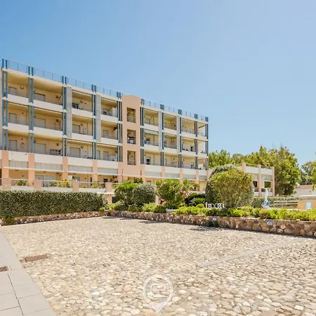 דירה Pine & Sea Hideaway