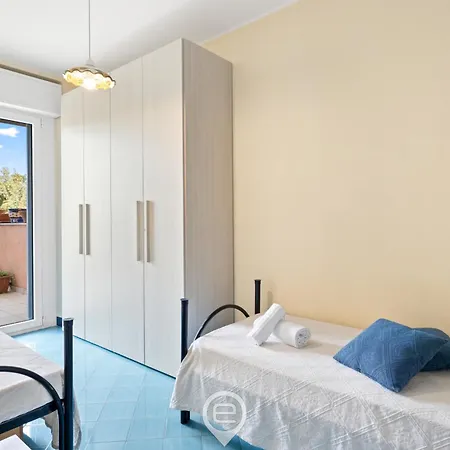 Pine & Sea Hideaway *