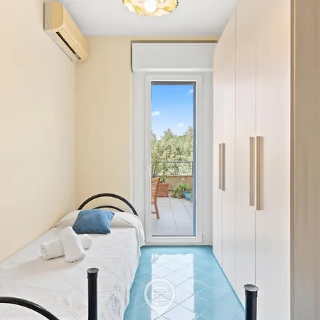Pine & Sea Hideaway Apartment Torre Grande