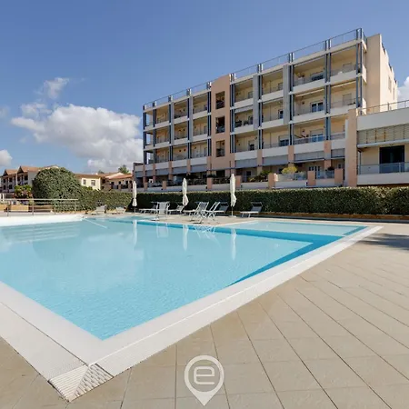 公寓 Estay - Pine & Sea Hideaway - Pool - Aircon - Wifi